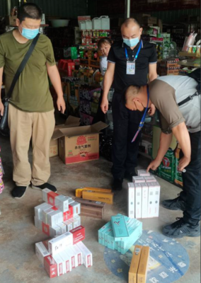 景洪市联合专项检查强化烟草与酒类市场监管